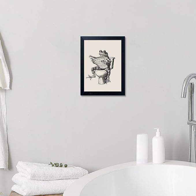 Bathroom Decor Wall Art, Funny Animal Bathroom Wall Art, Frog on Toilet Reading Newspaper Canvas Painting, Frog Art Print Pictures for Wall Decoration