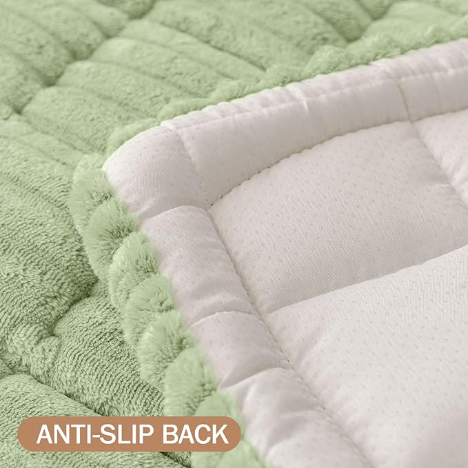 Smiry Couch Cover for Dogs Washable, Non Slip Fuzzy Pet Couch Covers for 3 Cushion Sofa Pet Friendly, Thick Soft Sofa Slipcovers Cushion Protector (Green, 27.6" x 27.6")
