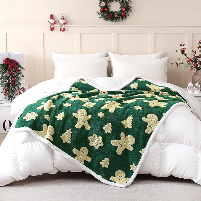 SOCHOW Christmas Gingerbread Holiday Jacquard Sherpa Fleece Throw Blanket, Fuzzy Warm Super Soft Reversible Plush Blanket for Bed, Sofa and Couch, 50 x 60 inches, Green