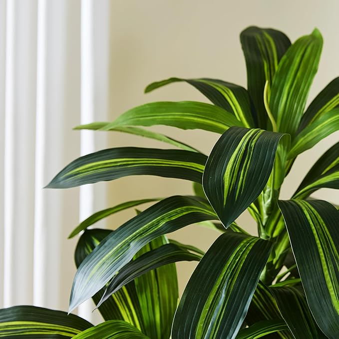 Artificial Dracaena Tree:6FT Faux Silk Tropical Yucca Floor Trees Realistic Fake Green Plant with Natural Wood Trunk & Lifelike Leaves for Home Office Decor Indoor & Outdoor (6FT,1-Pack,Black)