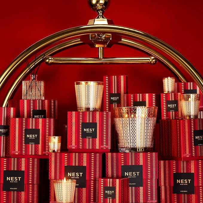 NEST New York Christmas Reed Diffuser, Holiday - 5.9 fl oz - Fragrance for Up to 90 Days - Reusable, Refillable Glass Holder - Includes 8 All-Natural Reed Sticks - Flame Free