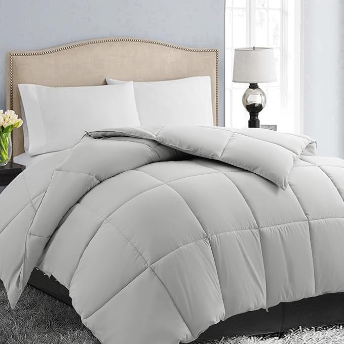 EASELAND Full Size Down Alternative Comforter - Quilted Duvet Insert for All Seasons, Soft Lightweight with Corner Tabs, Summer Winter Warm Bedding, Light Grey 82×86 Inches