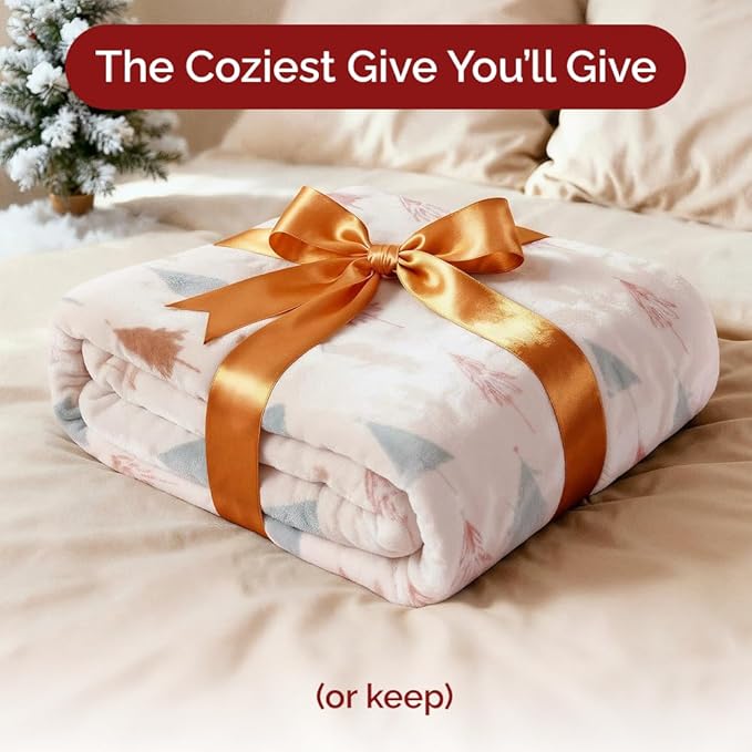 Ultra Soft Fleece Blanket Throw Size - Christmas Flannel Fleece Luxury Throw Blanket - Lightweight Throw for Couch, Bed, Chair - Warm & Breathable - Cozy Microplush Bedding - Christmas Trees, Pink