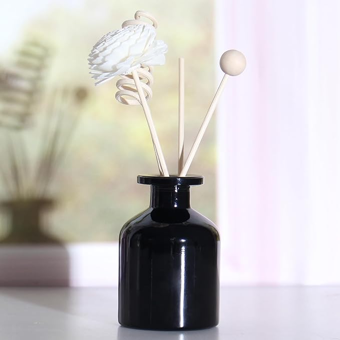 4Pcs Fragrance Glass Diffuser Bottles, Refillable Diffusers Bottles with 16 pcs Reed Diffuser Sticks and Caps,Diffuser Jars for Home Oil Fragrance Decoration Girl Women Gift (4 Color)