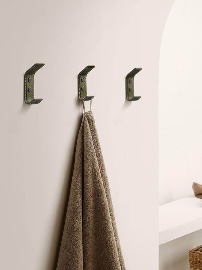 2 Pack Green Leather Coat 2 Hooks Wall for Hanging Rectangle Coat Hooks for Hanging Robe Towels Bags Hats Scarf Keys Clothes Suitable for Bedroom, Entryway and Closet