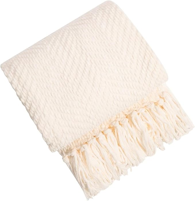 Chunky Knit Throw Blanket 51x67 inch Soft Warm Throw Blanket with Tassels for Couch Sofa Living Room Decor, Home Decors