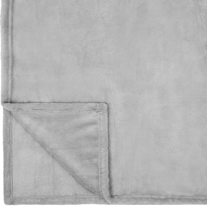 PAVILIA Light Grey Fleece Bed Blanket King Size, Silver Super Soft Fuzzy Flannel Throw for Couch Sofa, Luxury Plush Microfiber Large Throw Blanket King Bed, Home Cozy Velvet Gift Blanket, 90x108
