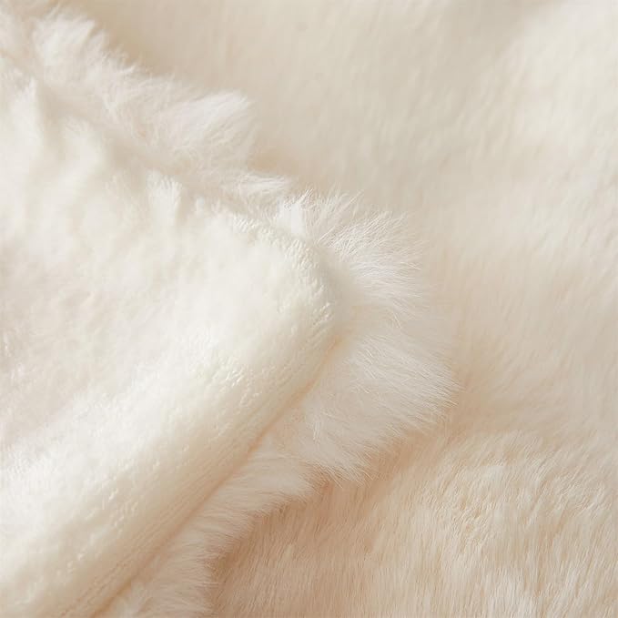 Fluffy Blanket White - Soft Throw Blanket for Couch, Fuzzy Plush Rabbit Faux Fur Blanket, Cute Cozy Blankets for Women, Thick Bubble Blankets for Bed Sofa Bedroom Living Room - 71" x 90"