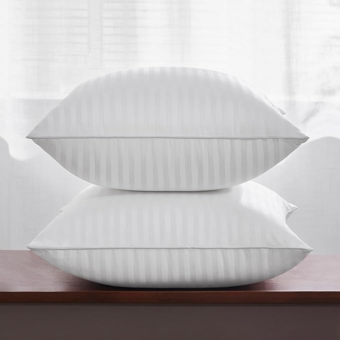 Oubonun 18 x 18 Throw Pillow Inserts, Firm and Fluffy Decorative Square Pillows for Couch Bed Sofa with Soft Cotton Cover White Cushion with Down Alternative Pack of 4