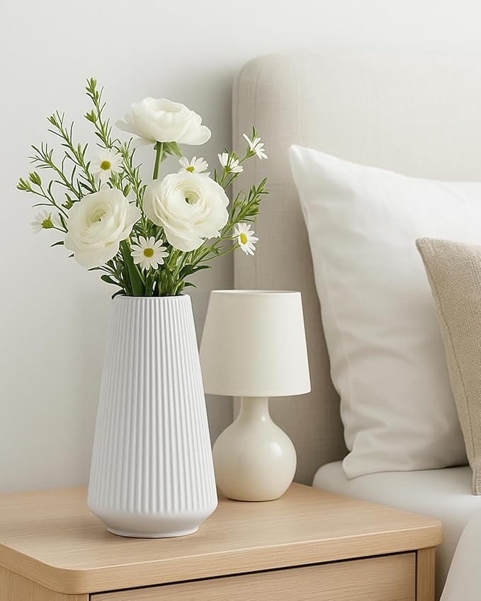 Matte White Ceramic Vase – Frosted Elegant Flower Vase for Pampas Grass, Dried or Fresh Flowers, Modern Minimalist Farmhouse Home Decor for Living Room, Dining Table, Wedding Centerpiece