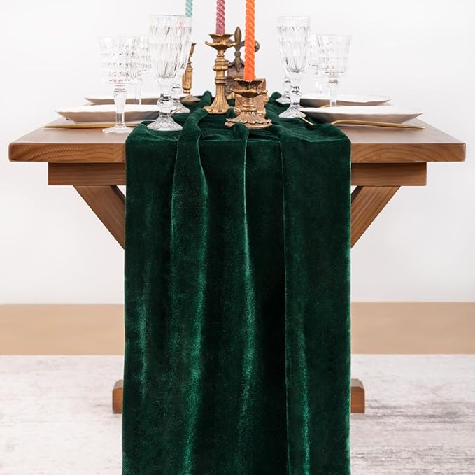 Socomi 4pcs Green Velvet Valentine's Day Table Runner Cloth Decor 20 x 120 Inches 10ft Fabric Emerald Green Luxurious Thanksgiving Wedding Runner for New Year Bridal Shower