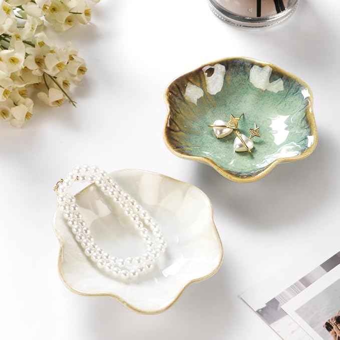 Lotus Leaf Shape Ring Holder Dish, Small Key Bowl, Ceramic Trinket Tray Jewelry Dish Organizing Necklace Earrings for Mom Friend Sister. All Jewelries Are NOT Included. Crystal Green.