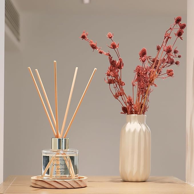 100ml Scent Diffuser with 6 Fiber Sticks, 3.5 oz Reed Diffuser Set Aromatherapy Fragrance Diffusers Air Fresheners for Home Bedroom Bathroom (Grapefruit)