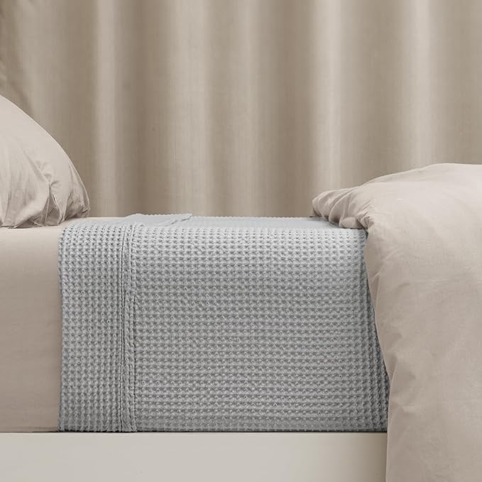 PHF 100% Cotton Waffle Weave Blanket King Size for Bed,Snag Proof Lightweight Breathable Moisture-wicking Throw for Couch,Great for Layering in Cold Weather,Machine Washable,Home Decor Gift-Light Grey