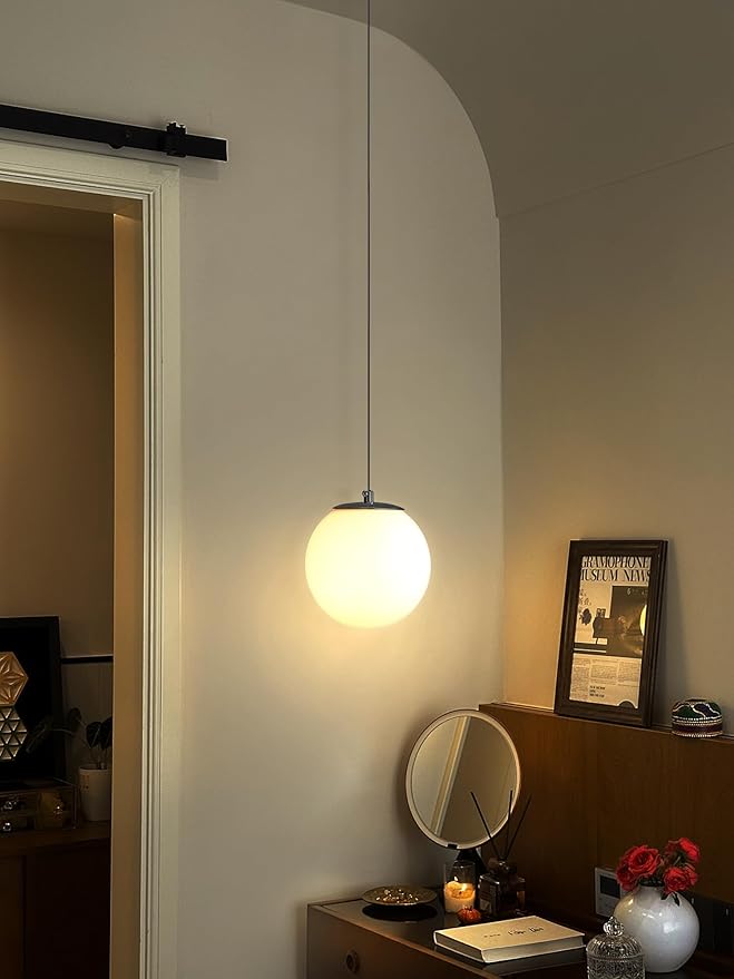 Globe Pendant Light, Modern Hanging Lighting Fixture,Matte Black Chandelier with Clear Glass Shades Pendant Light for Kitchen Island, Dining Room, Living Room, Entry Hallway