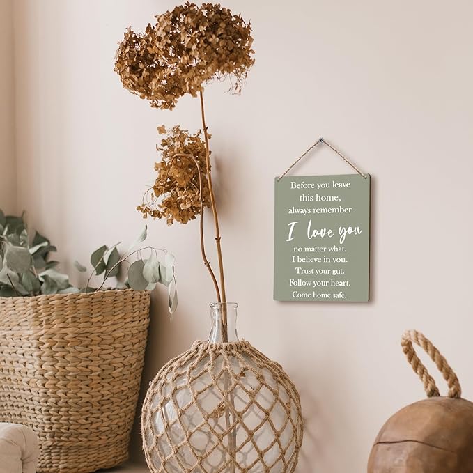 FUGWN Before You Leave This Home Always Remember I Love You Sign Hanging Wooden Signs 8x10, Entryway Wall Decor, I Love You Sign, Love Wall Decor, Inspirational Motivational Home Wall Decor(Green)