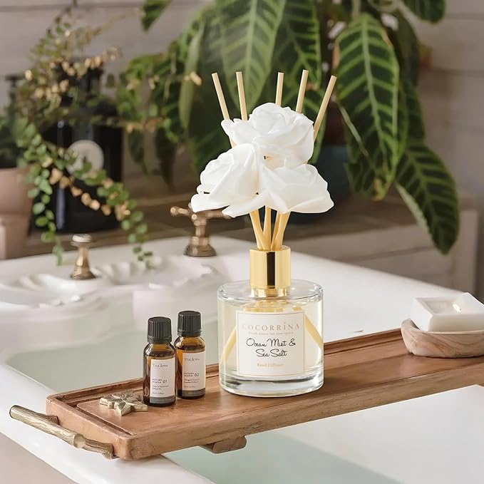 Cocorrína Reed Diffuser Set,6.7oz (200ml) Ocean Mist & Sea Salt Scented Diffuser with 3 White Rose Foam Flowers & Cotton Sticks, Home Fragrance Reed Diffuser for Bathroom Shelf Decor