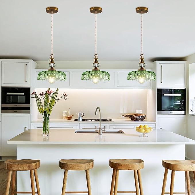 CVKASH Vintage Glass Pendant Light Fixture Green Adjustable Chandelier Modern Gold Hanging Ceiling Light for Farmhouse Dining Room Living Room Bedroom Entryway Kitchen Island