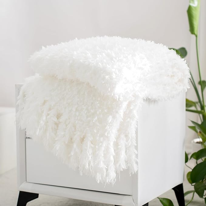 Winter Knit Throw Blanket Fluffy Fuzzy Soft Lightweight Cozy Farmhouse Tassels Chunky Knitted Throws for Couch Sofa Bed (White, 60"x80")