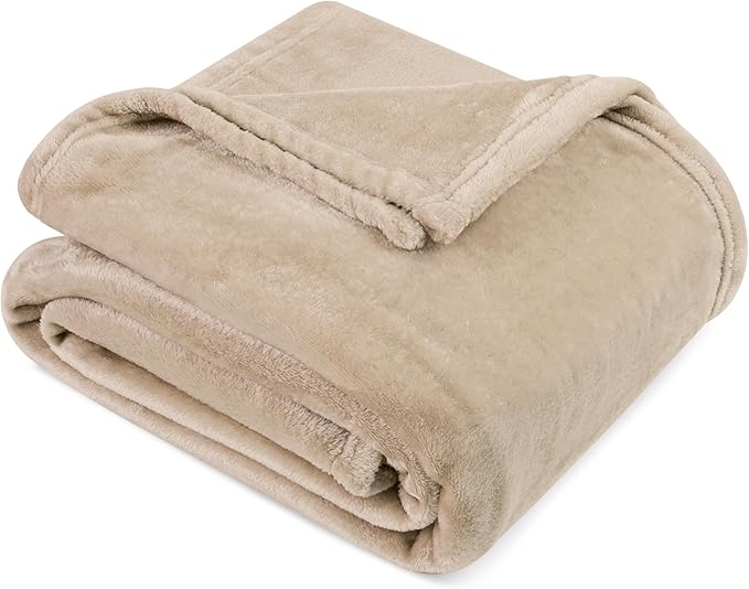 PAVILIA Taupe Fleece Throw Blanket for Couch, Light Brown Tan Soft Fuzzy Flannel Throw for Sofa, Luxury Plush Microfiber Bed Blanket, Cozy Home Decorative Velvet Gift Blanket, 50x60