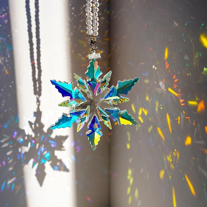 2025 Colorful Christmas Ornaments Crystal Glass Snowflake Star for Christmas Tree Ornaments Hanging Crystal Sun Catcher Pendant Home Decor