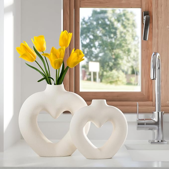 White Heart Ceramic Vases for Decor, Heart Shaped Ceramic Vase Set of 2, Nordic Shaped Vases, Minimalist Decorative Vase for Table Centerpiece Wedding Dining Living Room Office House Decoration