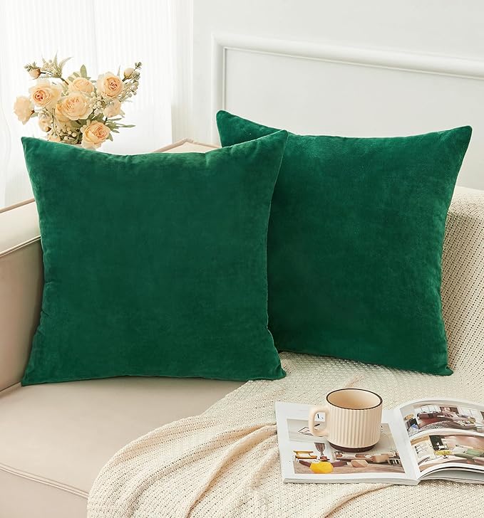 Pack of 2 Christmas Green Pillow Covers 20x20 Inch Decorative Throw Pillow Cover, Velvet Emerald Pillowcases for Couch Sofa Bed, Home Boho Decor, Modern Soft Cushion Covers