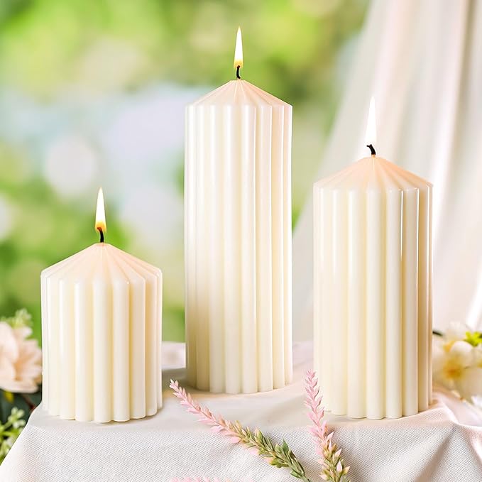3 Pcs Scented Ribbed Pillar Candles,Natural Soybean White Pillar Candles,Modern Aesthetic Soy Wax Pillar Candle for Home Decor,2.8x4,6,8in Smokeless Non-Toxic Vanilla Cake Scented Candle for Gifts