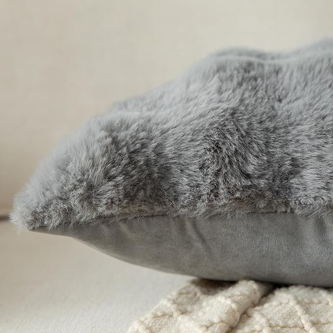 Yaertun Pack of 2 Grey Thick Soft Wool Decorative Throw Pillow Covers 24x24 Inch Faux Fur Plush Fluffy Cushion Covers for Sofa Couch Bedroom