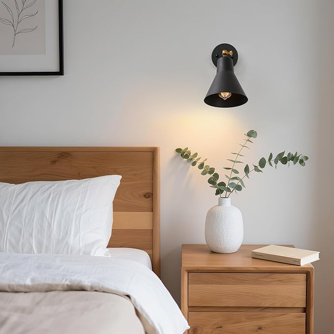 LALUZ Black Wall Sconce with Swing Arm, Adjustable Modern Farmhouse Wall Light with Gold Accent for Bedroom, Kitchen, Bathroom, Bedside Reading