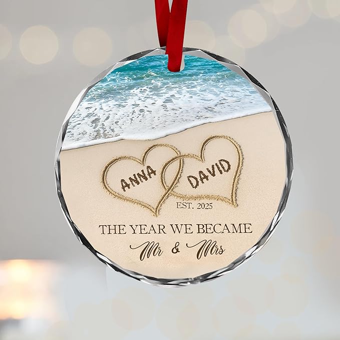 Personalized Wedding Ornament 2025 The Year We Became Mr and Mrs Gift for Newlyweds Beach Sunset Custom Name Crystal Christmas Ornament First Married Christmas Keepsake