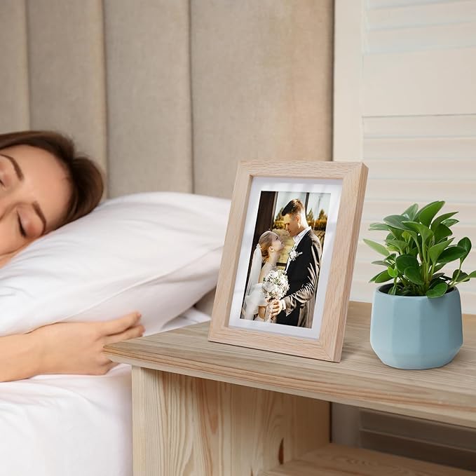 4x6 Oak Wood Picture Frame - 4"x6" Photo Frame, 4x6 Picture Frame Wood, Natural Solid Wooden Picture Frames for Wall Art Photo and Prints(1 Pack, Beige)