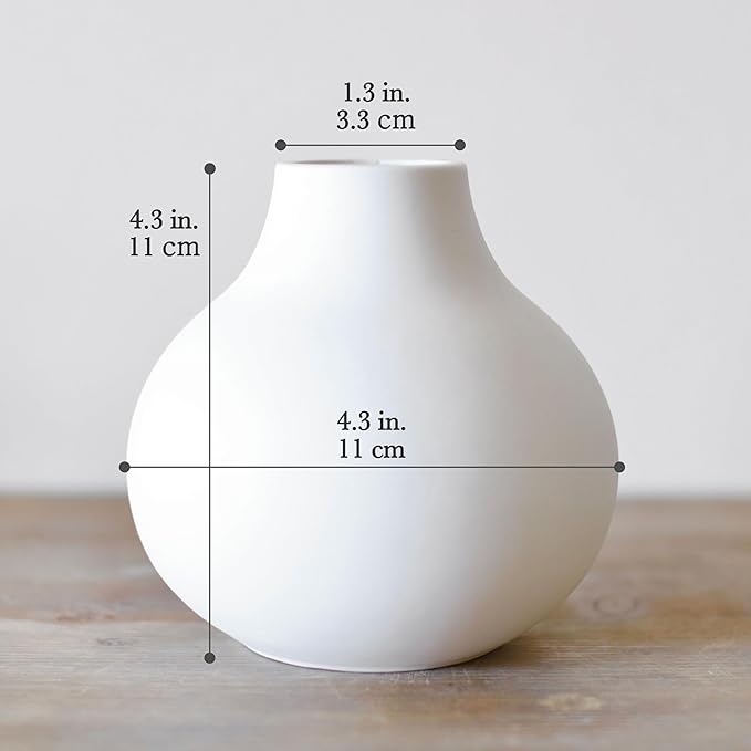 Carrot's Den White Round Vase - Minimalist Nordic, Japandi, Mid Century Modern Home Decor | Table Centerpiece, Wedding, Living Room, Bookshelf, Office, Modern Home, Entryway, Console (White)