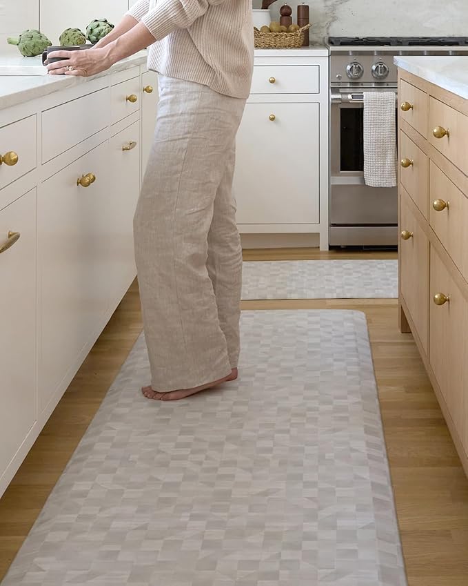 House of Noa Nama Standing Mat – Anti-Fatigue Cushioned Kitchen Mats for Floor | Ergonomic Bounce-Back Foam Kitchen Mats | Anti-Fatigue Mats for Kitchen & Standing | Georgia Clay | 22"x72"