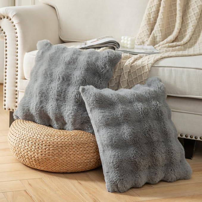 Yaertun Pack of 2 Grey Thick Soft Wool Decorative Throw Pillow Covers 26x26 Inch Faux Fur Plush Fluffy Cushion Covers for Sofa Couch Bedroom