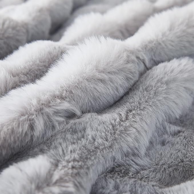 Soft Fluffy Blanket - Fuzzy Throw Blanket for Couch, Plush Rabbit Faux Fur Blanket, Cute Cozy Blankets for Women, Warm Thick Big Bubble Blankets for Bed Sofa Bedroom Living Room - 71" x 90"