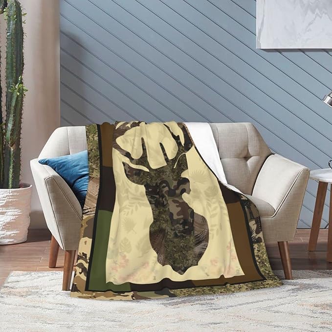 Deer Camouflage Throw Blanket Cozy Plush Camo Hunting Flannel Fleece Ultra Soft Blankets Unisex Lightweight Fuzzy Party Blanket Gifts for Adult Men Bed Couch Sofa Kids 60"x50"