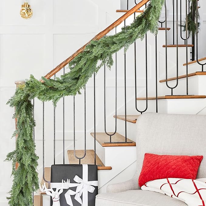 Pine Christmas Garland, 6FT Christmas Greenery Garland, Realistic Cedar Leaves Cypress Garland for Holiday Mantel Fireplace Table Centerpiece Decoration