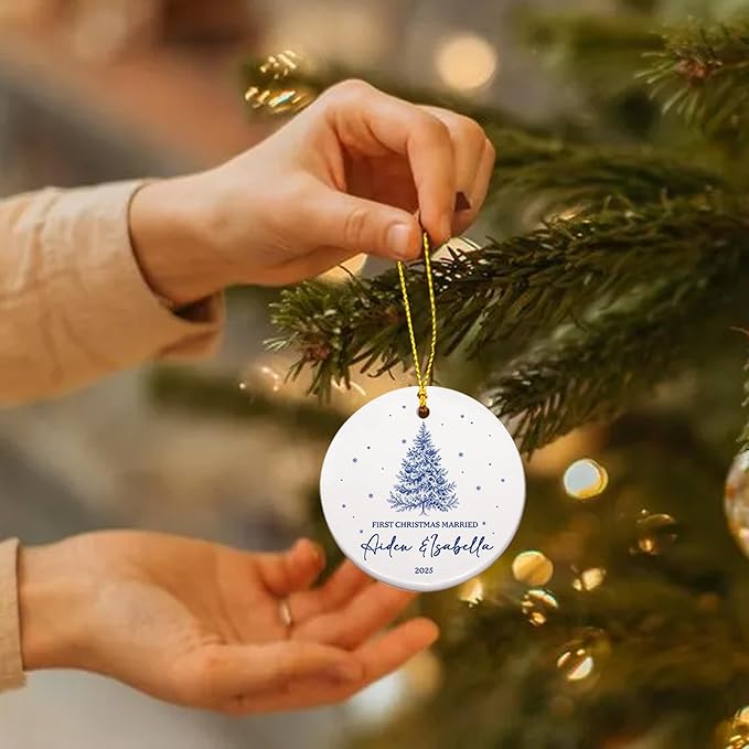 Personalized First Christmas Married Ornament 2025 – Ceramic Round Wedding Ornament – Christmas, Engagement, Anniversary, Newlywed Gift for Couple – Custom Names Keepsake Decoration