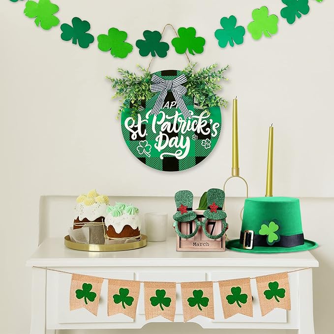 Sggvecsy St Patricks Day Decorations Buffalo Plaid Wooden Hanging Door Sign Happy St Patrick’s Day Farmhouse Rustic Door Decoration with Bowknot Greenery for Front Door Home Indoor Outdoor