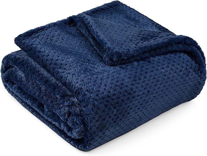 PAVILIA Navy Blue Throw Blanket for Couch Bed, Soft Fleece Throws for Sofa Chair, Fuzzy Waffle Textured Blanket, Cozy Warm Lightweight All Season Blanket Throw, 50x60