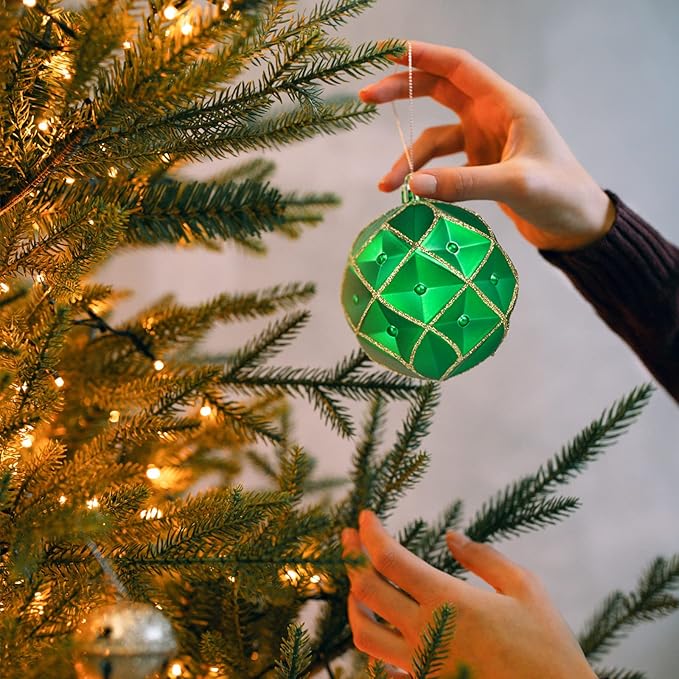 LARAINE Christmas Balls Ornaments 88 Pcs Decorations for Christmas Tree, Assorted Shatterproof Hanging Ball Variety Gift Set of Holiday Party Wedding Decoration (Red&Green)