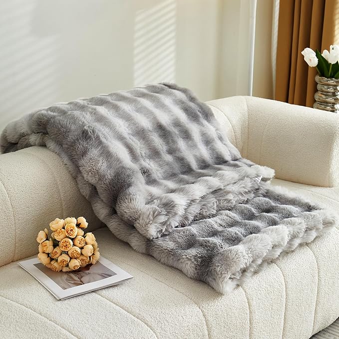 Soft Fluffy Blanket - Fuzzy Throw Blanket for Couch, Plush Rabbit Faux Fur Blanket, Cute Cozy Blankets for Women, Thick Warm Bubble Blankets for Bed Sofa Bedroom Living Room - 39" x 63" Small