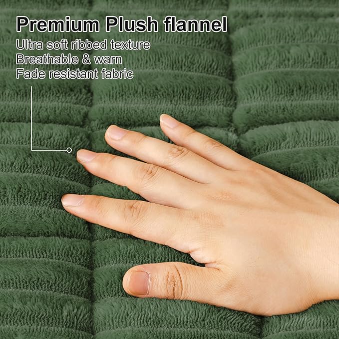 Smiry Couch Cover for Dogs Washable, Non Slip Fuzzy Pet Couch Covers for 3 Cushion Sofa Pet Friendly, Thick Soft Sofa Slipcovers Cushion Protector (Dark Green, 27.6" x 59")