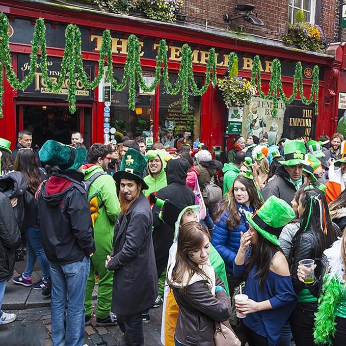 St Patricks Day Garland Decor,50Ft Glitter Tinsel Irish Shamrock Garland Decorations for Tree Mantle Bedroom Office Classroom Party Indoor Outdoor Holiday Home Green Gold