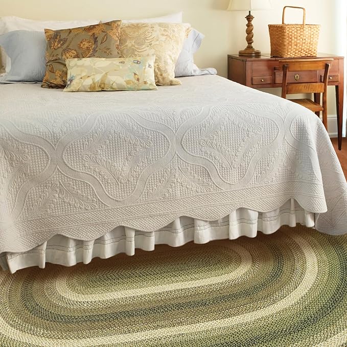 Homespice Pinecone Oval Braided Rug 5x8' - Rustic Jute Braided Dark Green Rug for Bedroom and Living Room
