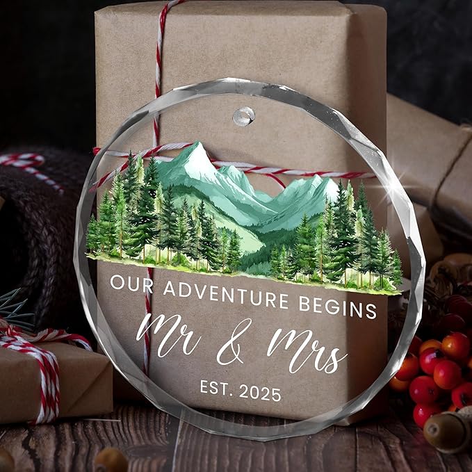 Christmas Anniversary Wedding Gifts for Couples - Mr & Mrs Glass Christmas Ornaments 2025 for Tree Decorations - Anniversary Couples Gifts for Him and Her Men Women, Husband Wife Gift Ideas