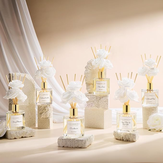Cocorrína Reed Diffuser Set,6.7oz (200ml) Ocean Mist & Sea Salt Scented Diffuser with 3 White Rose Foam Flowers & Cotton Sticks, Home Fragrance Reed Diffuser for Bathroom Shelf Decor