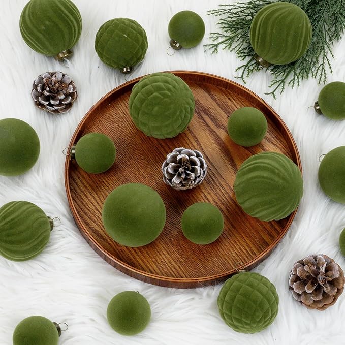 XmasExp 36PCS Velvet Christmas Ornaments Set Mixed Flocked Balls Ornaments Shatterproof Christmas Tree Decorations for Holiday,Party,Home（Green）