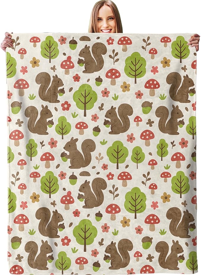 Cute Squirrel Blanket - Plush, Soft, Comfy, Lightweight, Warm, Fuzzy, Cozy Flannel Throw Blanket for Couch, Travel, Bed, Office, Outdoor - 50in×60in